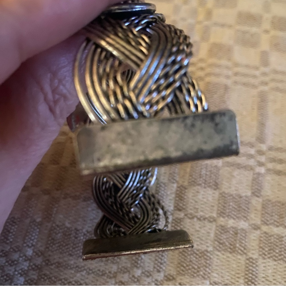 Southwestern style Faux Turquoise and silver tone cuff Bracelet NICE !! - Picture 4 of 4